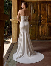 Load image into Gallery viewer, Evangeline